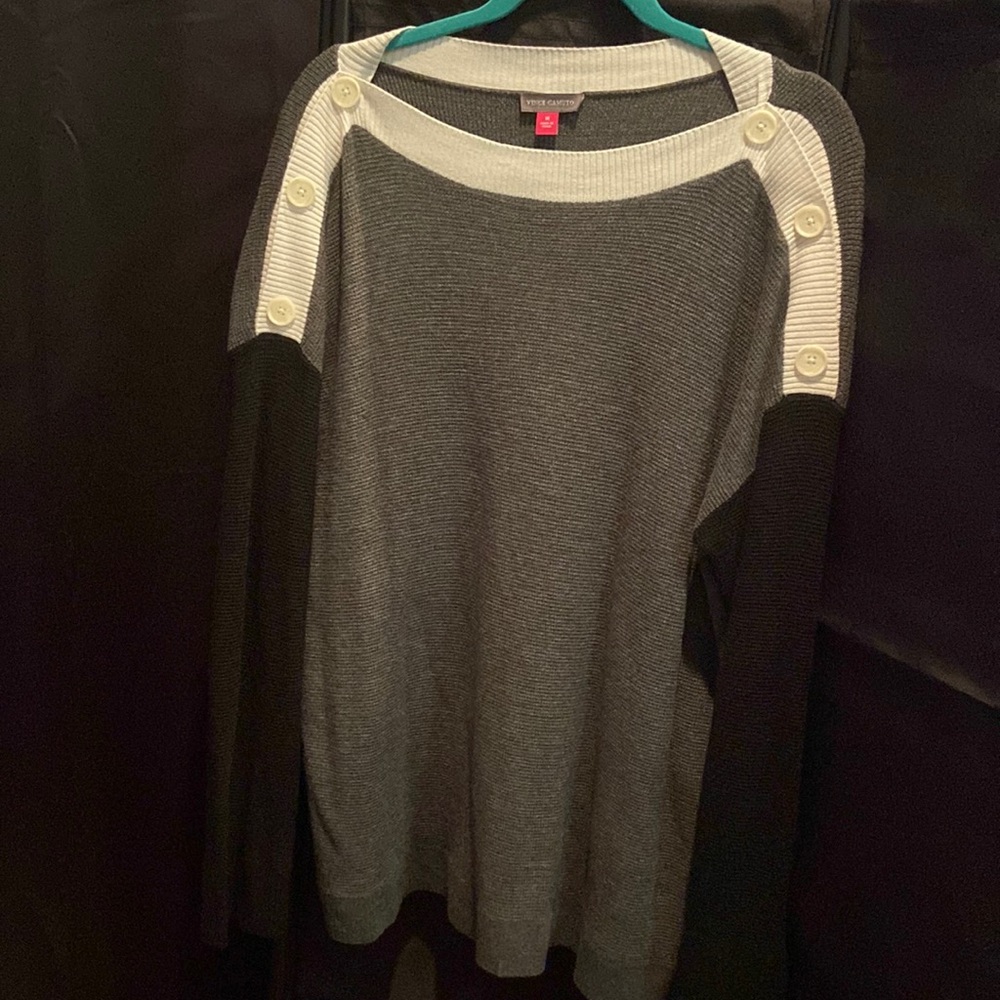 Vince Camuto sweater